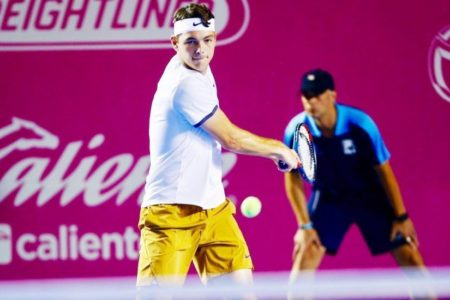 Tenista Tylor Fritz luce superior en Los Cabos al vencer al campeón Fabio Fognini