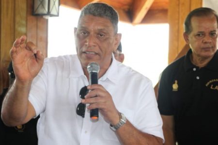 Chu Vásquez define a Luis Abinader como el mejor para unir la oposición y derrotar al PLD