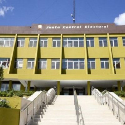 JCE dispone extensión de plazo para que partidos realicen corrección precandidaturas