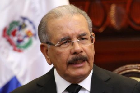 Presidente Medina dicta reglamento sobre Régimen Simplificado de Tributación