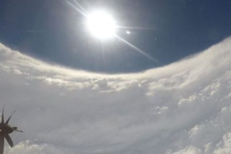 “Cazadores de huracanes” logran gravar el ojo de la tormenta Dorian