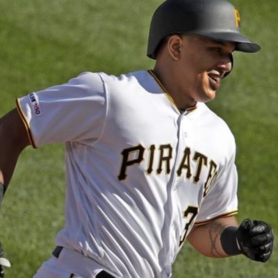 José Osuna y los Piratas eliminan a los Cachorros