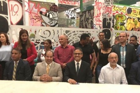 Empresarios dominicanos en NY advierten sobre crisis mundial y su impacto en RD