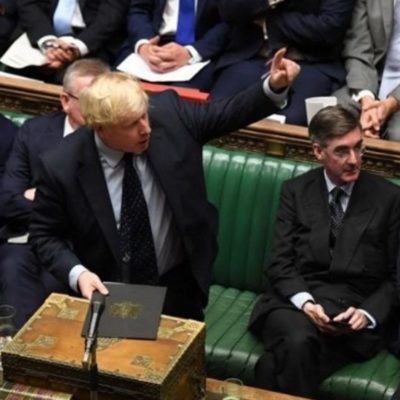 Johnson expulsa a 21 diputados de su partido, entre ellos un nieto de Churchill