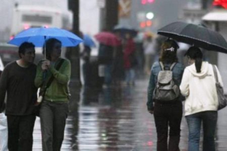 Meteorología mantiene cuatro provincias en alerta por incidencia de vaguada