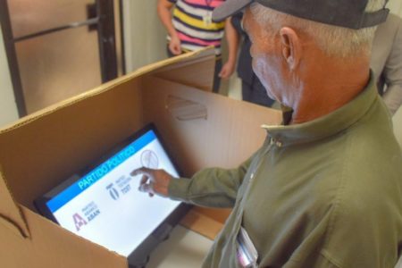 JCE instala módulo de capacitación para voto automatizado en oficinas y centros del Conape