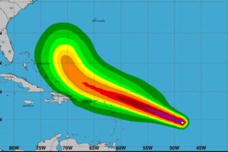 Aguaceros se extenderán a casi todo el país y continúan vigilando la tormenta Jerry