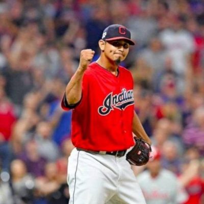 Lanzador venezolano Carlos Carrasco galardonado con Premio Roberto Clemente 2019