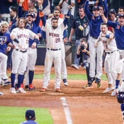 Correa, héroe del triunfo de Astros en undécima entrada; empatan serie