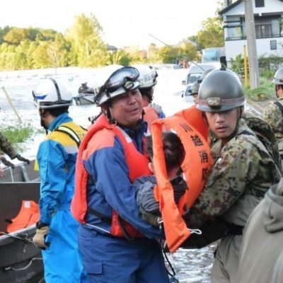 Japón busca supervivientes tras paso de un tifón que dejó más de 50 muertos