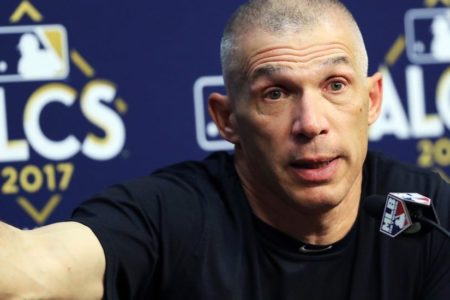 Filadelfia contrata a Joe Girardi como su nuevo dirigente