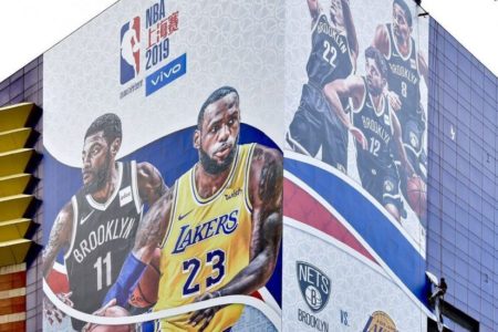 Los Ángeles Lakers y los Brooklyn Nets sí jugarán en China pese a la polémica