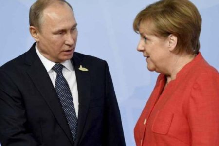 Putin y Merkel dicen acuerdo ruso-turco permitirá estabilizar norte de Siria