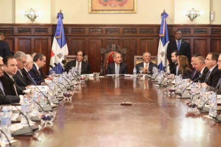 Danilo Medina promulga nuevos decretos para impulsar la Competitividad de RD