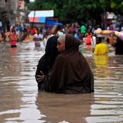 Al menos 17 muertos y 370,000 desplazados por las inundaciones en Somalia