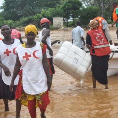 Las inundaciones en Kenia dejan 48 muertos y afectan a 144,000 personas