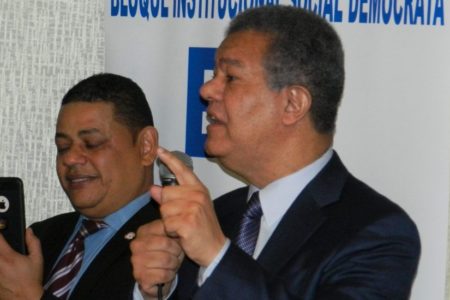 Leonel Fernández reafirma en Florida  compromiso con el fortalecimiento de la democracia