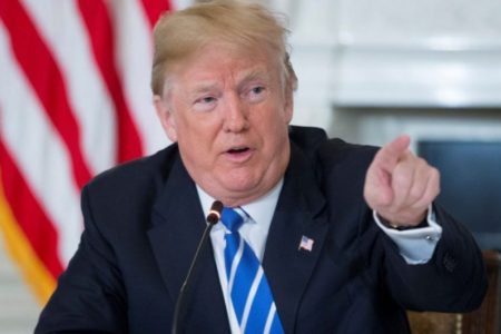 Trump advierte que la salida de Morales es una señal para Maduro y Ortega