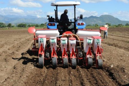 Agricultura prepara gratis más de 58 mil tareas a 935 agricultores de la Regional Central