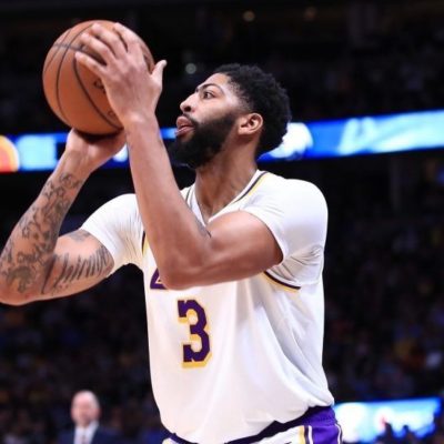 Davis y James lideran a victoria de los Lakers ante Nuggets