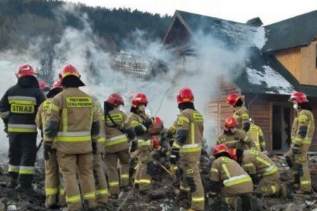 Seis muertos en una explosión de gas en Polonia