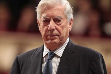 El pueblo cubano “en cualquier momento” da una “sorpresa”, dice Vargas Llosa