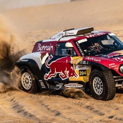 Piloto Carlos Sainz se toma con cautela ser el líder del Dakar