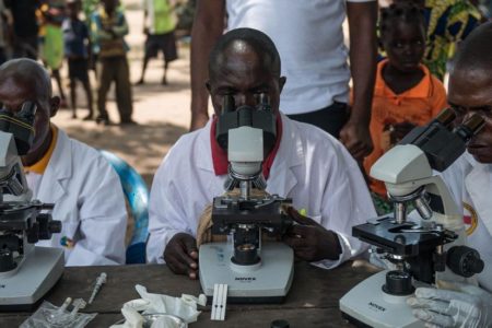 La República del Congo empieza a usar un medicamento contra enfermedad del sueño