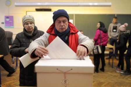 Sube asistencia en primeras horas de segunda ronda de presidenciales croatas