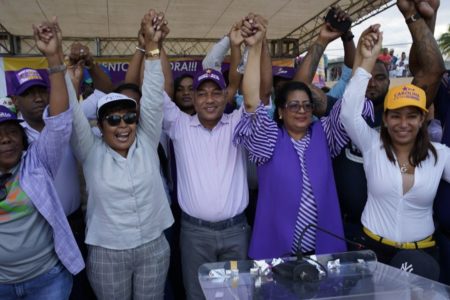 Cristina reafirma posicionamiento de candidatos alcaldes de Santo Domingo
