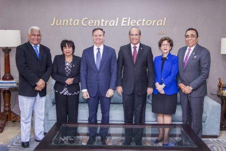 Pleno JCE sostiene reunión de trabajo con Procurador General de la República; delitos electorales serán perseguidos por fiscales de todo del país
