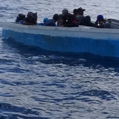 Armada informa frustró tres viajes ilegales hacia PR; apresa 27 personas en operativos