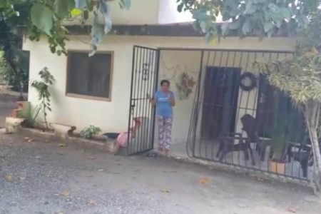 Mujer denuncia desconocidos han robado cinco veces en su residencia en La Vega