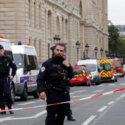 Cierran una comisaría en París por sospechas de coronavirus