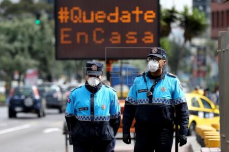 Ecuador decreta estado excepción y toque de queda para contener coronavirus