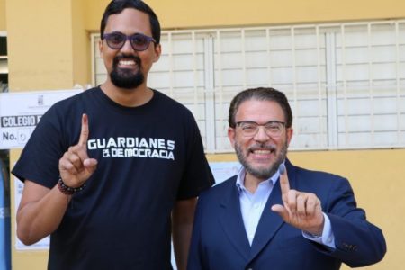 Guillermo Moreno pide a ciudadanía estar vigilantes hasta cierre de votaciones