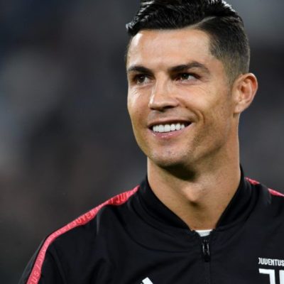 Cristiano, Mourinho y Joao Félix entre los donantes de 150.000 mascarillas