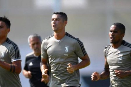 Cristiano vuelve a entrenarse con el Juventus en Turín