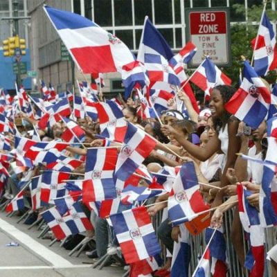 Dominicanos en Nueva York continúan preocupados por efecto regla carga pública