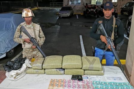 CESFRONT decomisa 75 libras de presunta marihuana en Pedernales