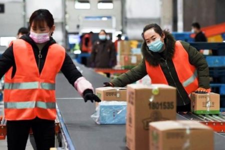 China afirma que el 95% de grandes empresas fuera de Hubei están ya activas