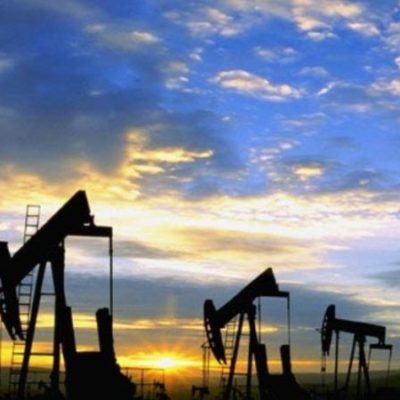 Bien aplatanado: Tres razones caída precio petróleo estadounidense