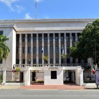 ¡Por si todavía no está claro! Reitera CNE es quien tiene facultad para decidir año escolar