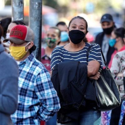 Otras cuatro regiones de Brasil inician su reapertura con la pandemia al alza