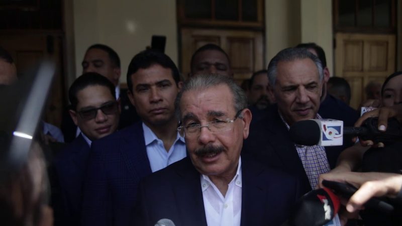 Presidente Danilo Medina llama los peledeistas a defender el voto en las mesas