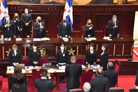 Asamblea Nacional proclama presidente a Abinader y a Raquel Peña como vice