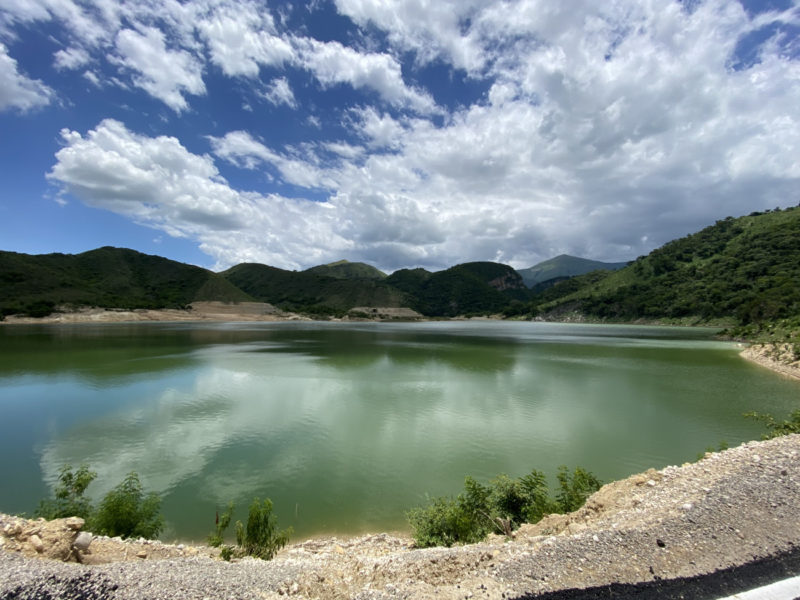 Danilo inaugura en Carrera de Yeguas presa Yacahueque, con capacidad para irrigar 40 mil tareas