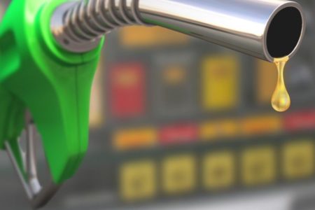 Bajan precios de gasoil regular y gasolinas pero suben el del GLP