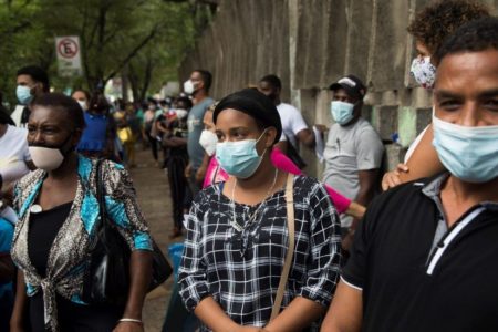 Suben a 53,956 contagios por coronavirus en el país con 993 defunciones