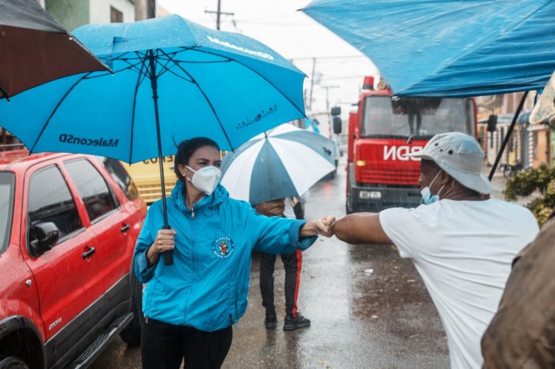 Alcaldesa Carolina Mejía supervisa barrios vulnerables ante el paso de la tormenta Isaías  